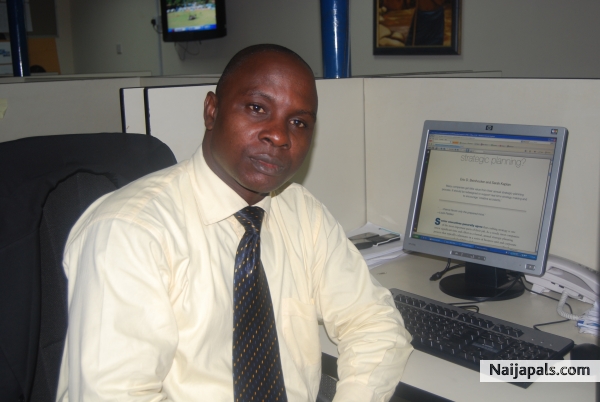 Omo Aridunnu - click for next photo