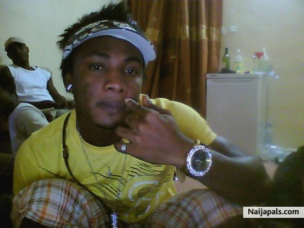  - click for next photo