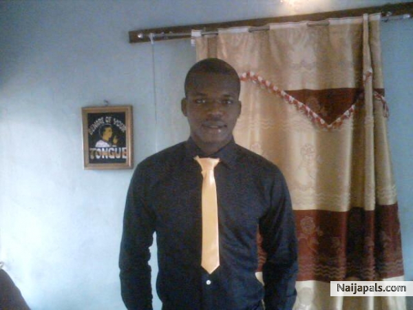 me in ma crib - click for next photo