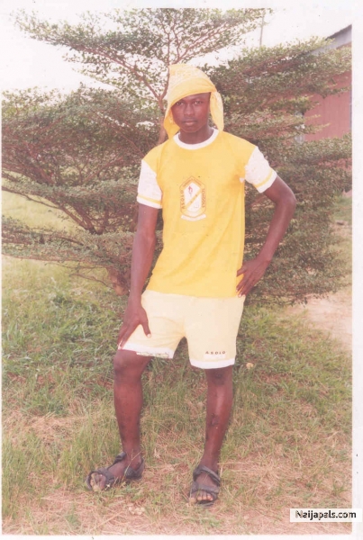 my name is fola i live in ougn state am 17years ..i am in need of a very beautiful,serious,honest,obidient,benevolent and a trustworthy girl tyhat will take over my heart .an we will be together forever.......this is my e-mail emmabis4love@yahoo.com - click for next photo