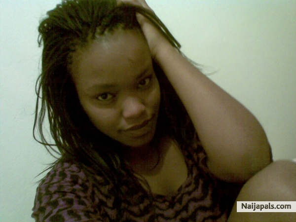 african babe - click for next photo