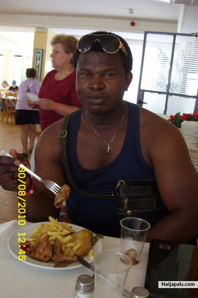  - click for next photo