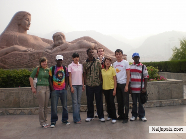 ma frends n i.....china - click for next photo