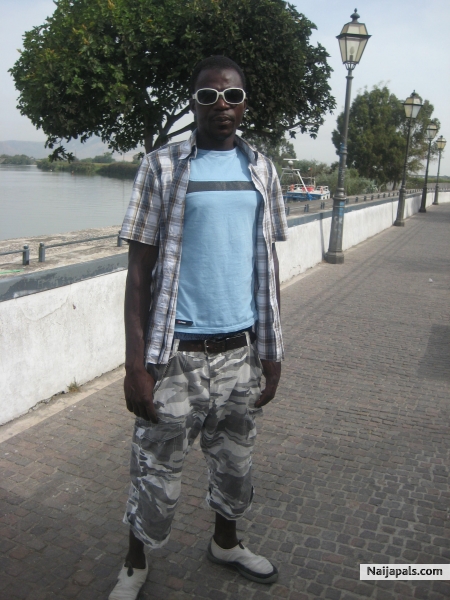  - click for next photo