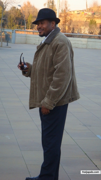  - click for next photo