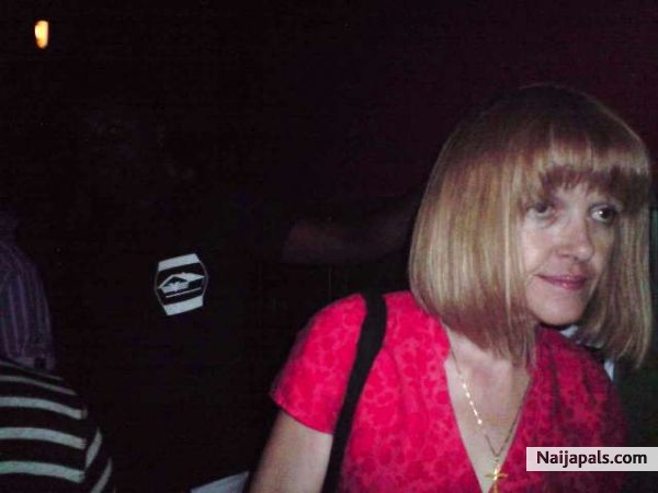 clubbing - click for next photo