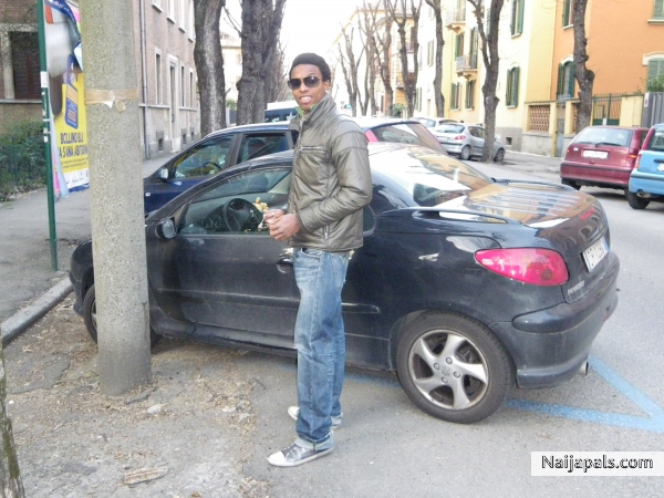 - click for next photo
