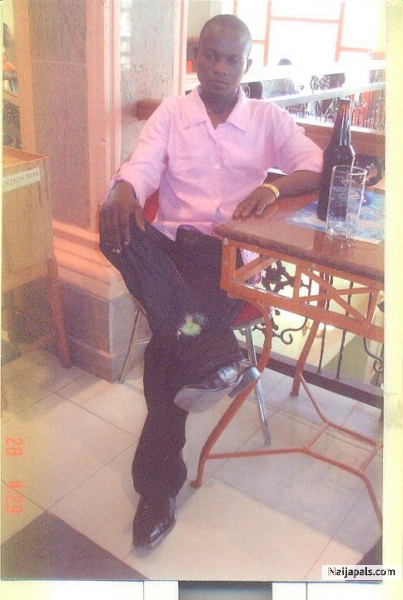  - click for next photo