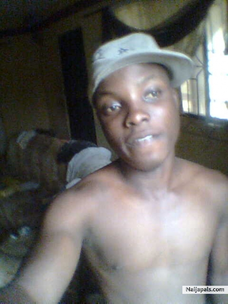 My broda ajaqzs R.i.P da rap man - click for next photo