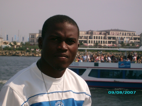  - click for next photo