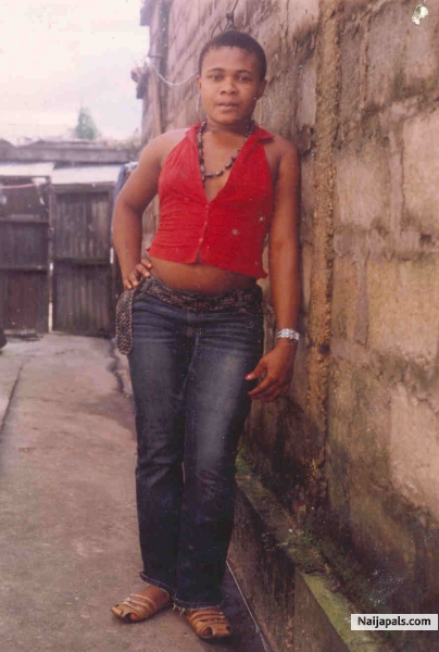 sample babe - click for next photo
