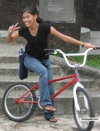  - click for next photo