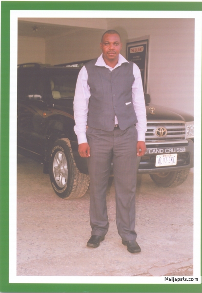  - click for next photo