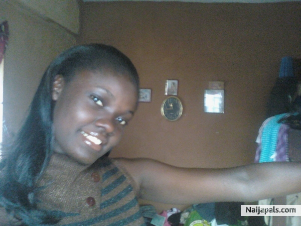 she is jst an ebony - click for next photo