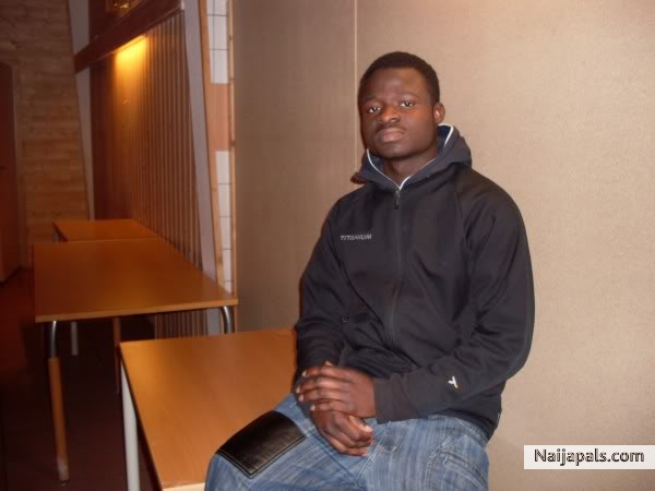  - click for next photo