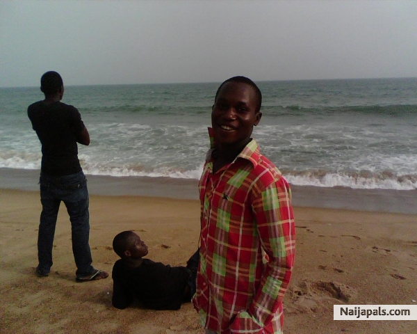  - click for next photo