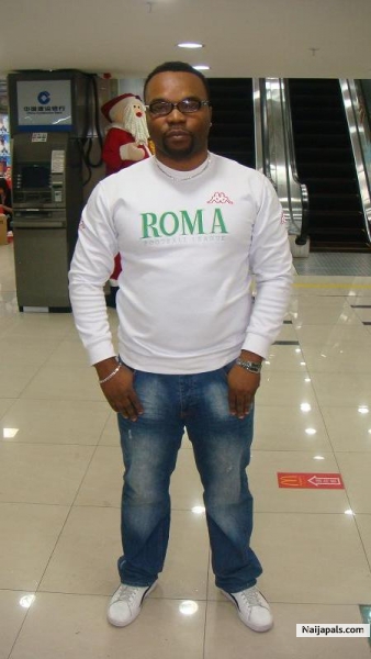 in a mall - click for next photo