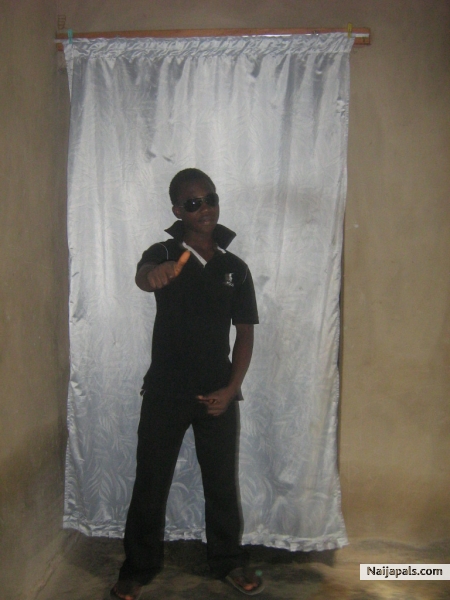  - click for next photo