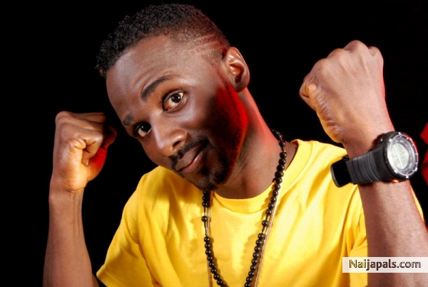 Ofuben(singer/song writer) - click for next photo