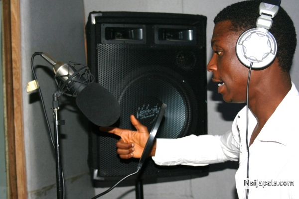 Odikoto recording in progress ! - click for next photo