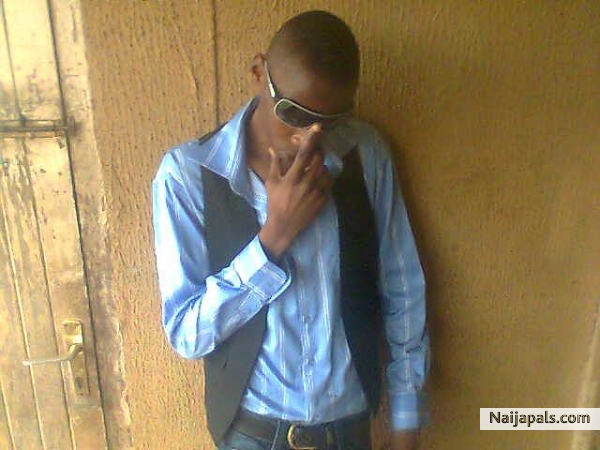 de swagger - click for next photo