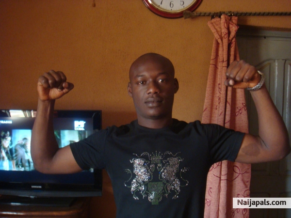 i just want to meet and ave sex with no strings attached. my num is 08079816552 - click for next photo