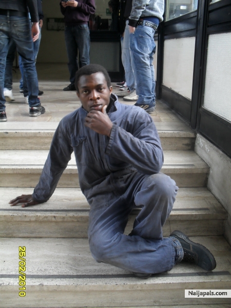  - click for next photo