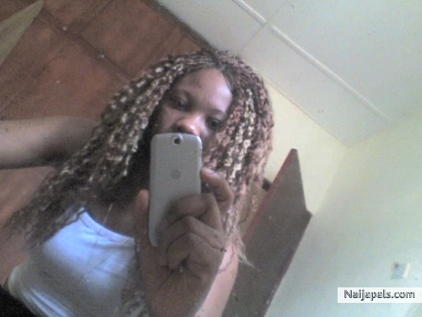 half blonde but it' s still me!!!!!!!!!!! - click for next photo