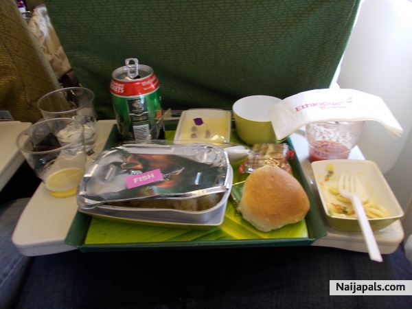 food on airplan - click for next photo