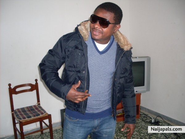  - click for next photo