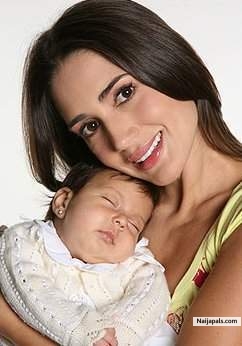 Eileen Abad & Kid - click for next photo