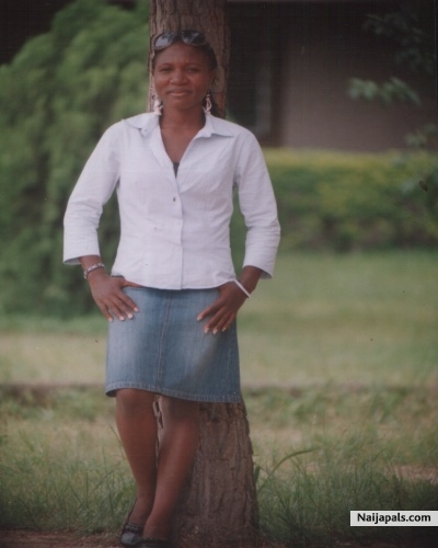 whats up Naija - click for next photo