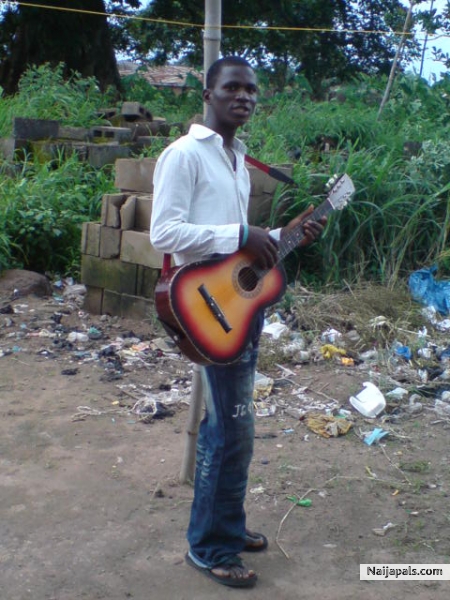 jst play da gu....!!!!! - click for next photo