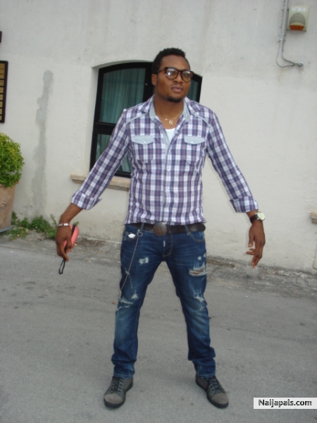  - click for next photo