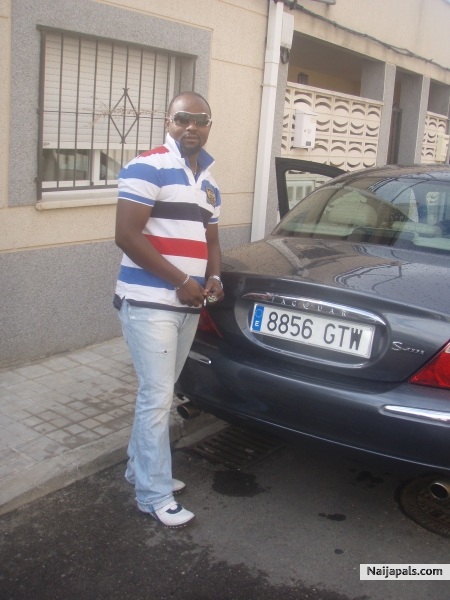  - click for next photo