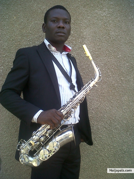 Im a simple and gentleman,devoted to God always - click for next photo