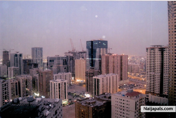  - click for next photo