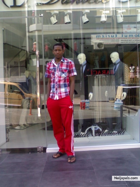  - click for next photo