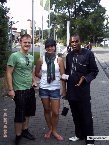 with frends at Franfurt - click for next photo