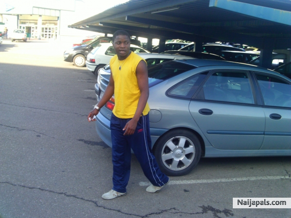  - click for next photo