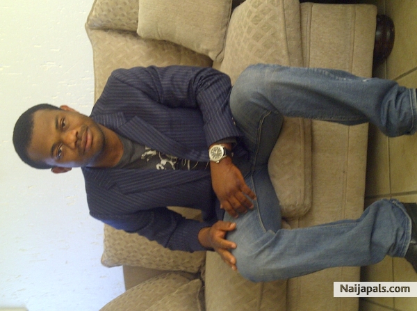 ARUSI NAEMEOGO - click for next photo