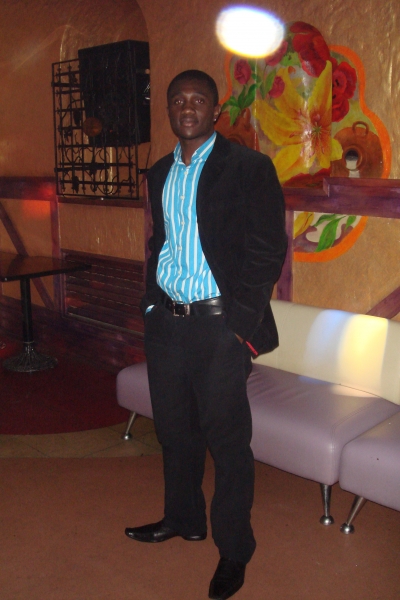  - click for next photo