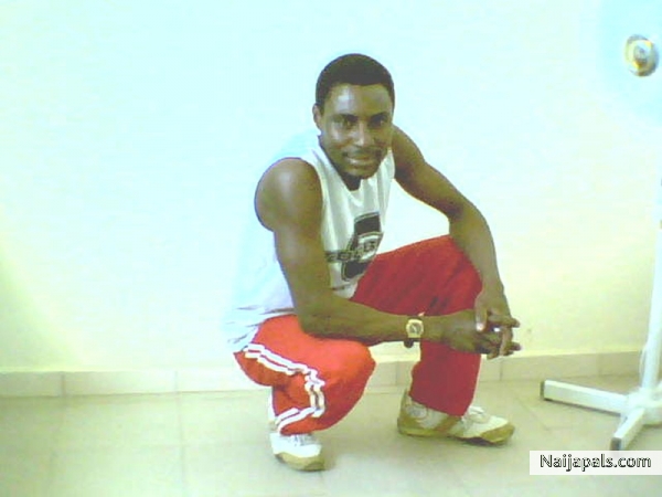  - click for next photo