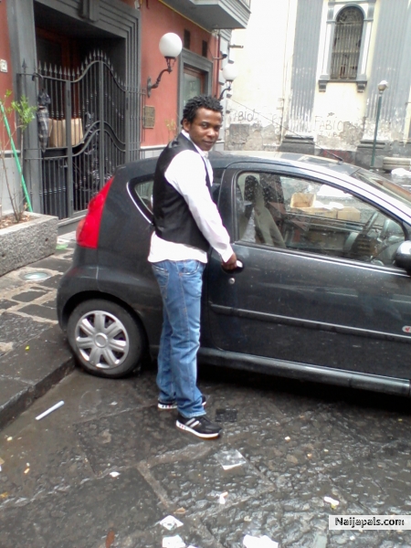  - click for next photo