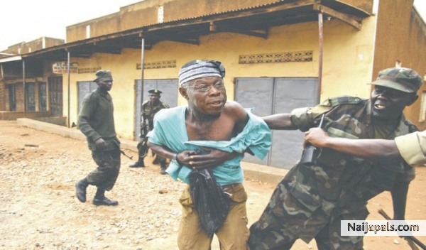 obasanjo in jail - click for next photo