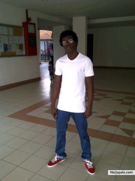  - click for next photo