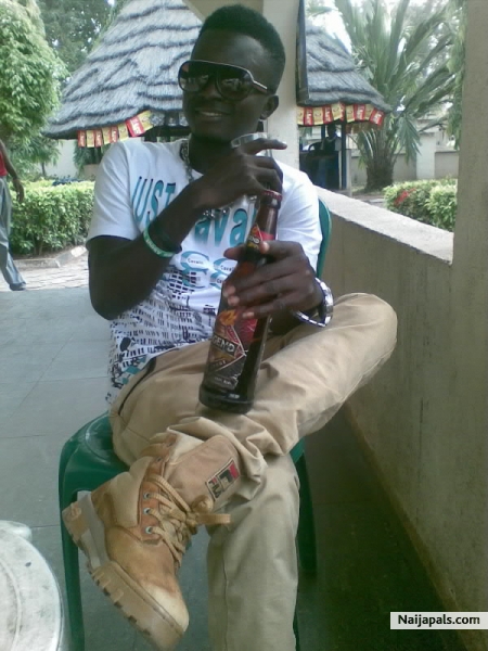 com and join me....... - click for next photo