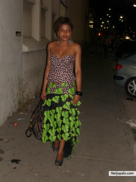  - click for next photo