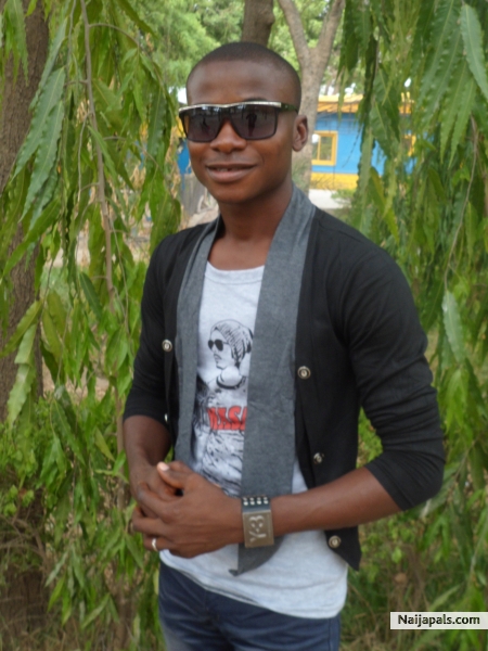 OMO OBA - click for next photo