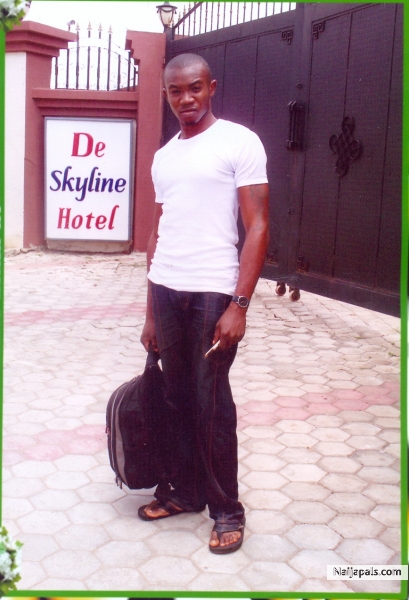  - click for next photo